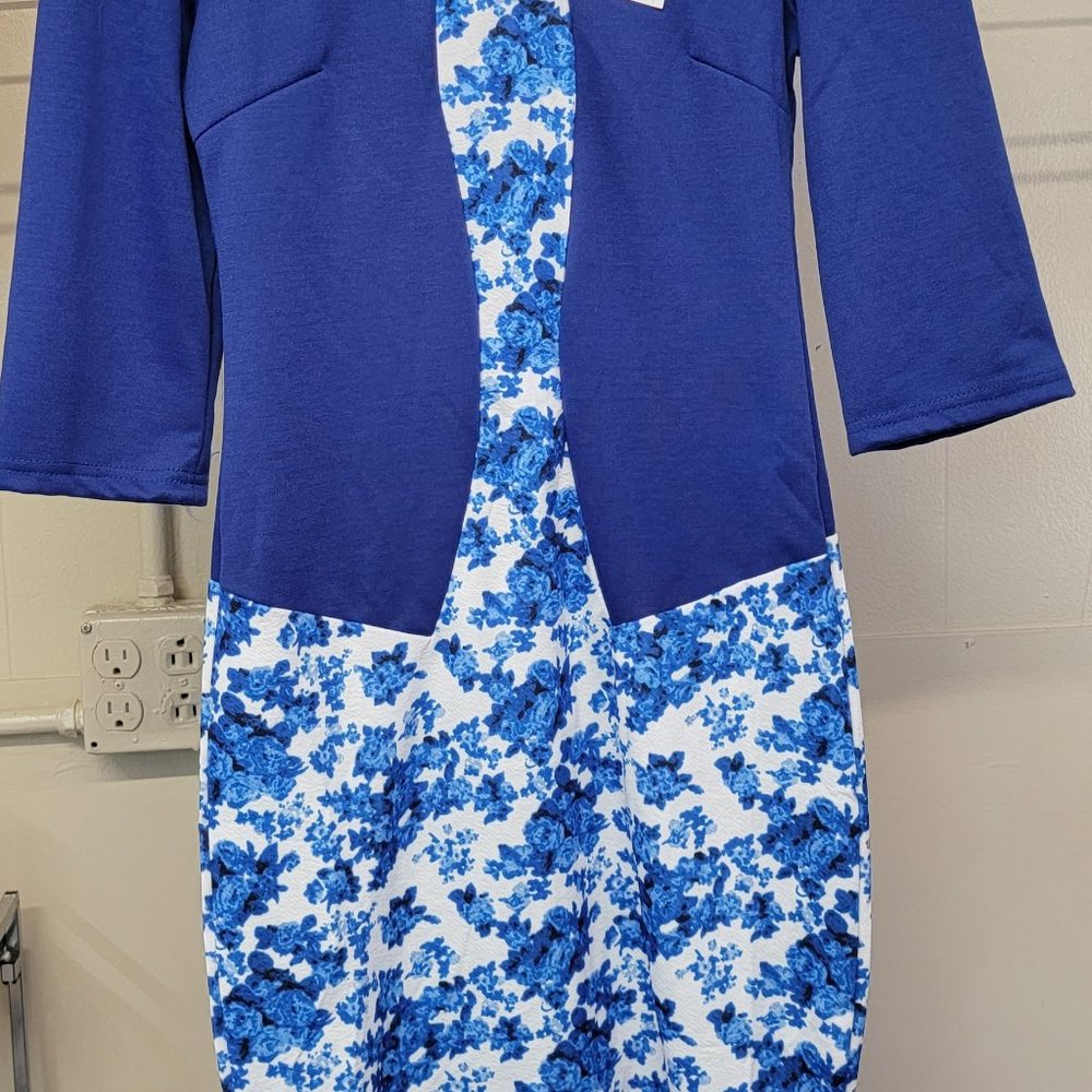 1644 - Royal Blue & Flowered Dress - Medium